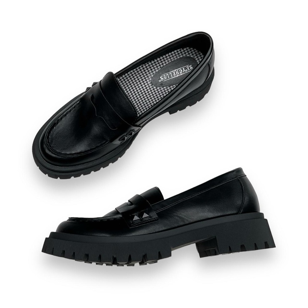 Seychelles New Size 7.5M Black Hank Chunky Block Heel Loafers Stud Detail Vegan